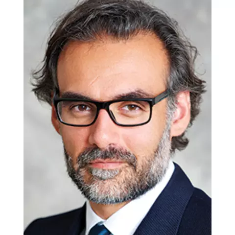 Dr Babak Moayedoddin